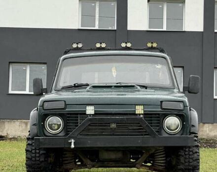 Зелений ВАЗ 2121 Нива, об'ємом двигуна 1.6 л та пробігом 182 тис. км за 3200 $, фото 1 на Automoto.ua