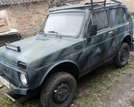 Зеленый ВАЗ 2121 Нива, объемом двигателя 2 л и пробегом 230 тыс. км за 2500 $, фото 4 на Automoto.ua