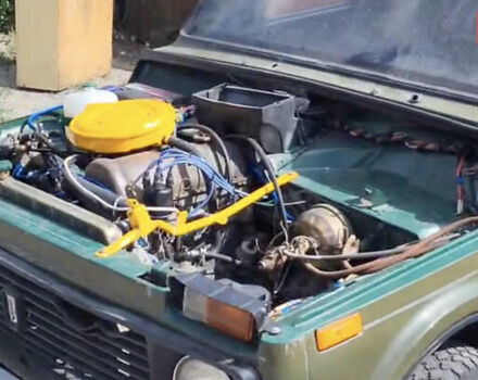 Зеленый ВАЗ 2121 Нива, объемом двигателя 1.57 л и пробегом 5 тыс. км за 2200 $, фото 9 на Automoto.ua