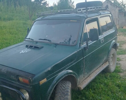 Зелений ВАЗ 2121 Нива, об'ємом двигуна 1.6 л та пробігом 140 тис. км за 2000 $, фото 3 на Automoto.ua