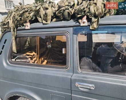 Зелений ВАЗ 2121 Нива, об'ємом двигуна 1.7 л та пробігом 250 тис. км за 1950 $, фото 5 на Automoto.ua