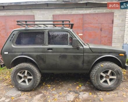 Зеленый ВАЗ 2121 Нива, объемом двигателя 0 л и пробегом 70 тыс. км за 2000 $, фото 4 на Automoto.ua