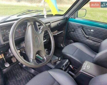 Зеленый ВАЗ 2121 Нива, объемом двигателя 1.7 л и пробегом 280 тыс. км за 4200 $, фото 6 на Automoto.ua