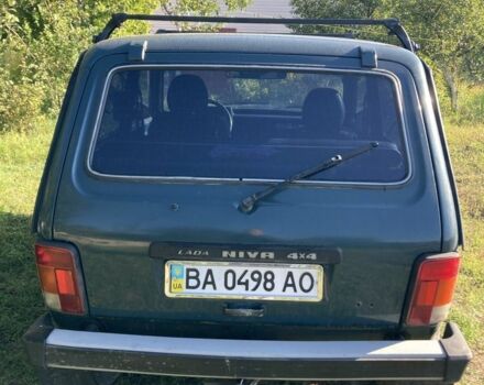Зеленый ВАЗ 2121 Нива, объемом двигателя 1.7 л и пробегом 170 тыс. км за 3500 $, фото 1 на Automoto.ua