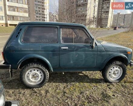 Зеленый ВАЗ 2121 Нива, объемом двигателя 1.7 л и пробегом 200 тыс. км за 4500 $, фото 1 на Automoto.ua