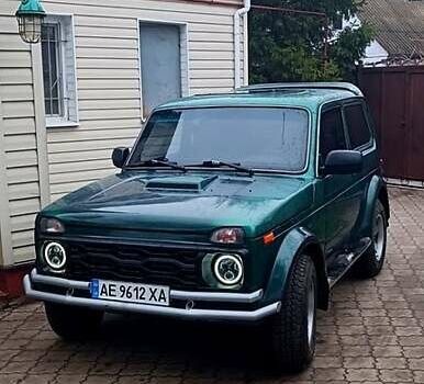 Зеленый ВАЗ 2121 Нива, объемом двигателя 1.6 л и пробегом 50 тыс. км за 2900 $, фото 1 на Automoto.ua
