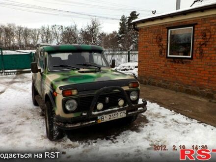 Зелений ВАЗ 2121 Нива, об'ємом двигуна 1.6 л та пробігом 1 тис. км за 2000 $, фото 1 на Automoto.ua