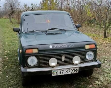 Зеленый ВАЗ 2121 Нива, объемом двигателя 1.6 л и пробегом 280 тыс. км за 1800 $, фото 1 на Automoto.ua
