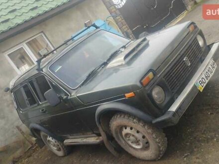 ВАЗ 2121 Нива 1985 у Тернополі на Automoto.ua Зелений ВАЗ 2121 Нива, об'ємом двигуна 1.6 л та пробігом 100 тис. км за 1300 $, фото 1 на Automoto.ua