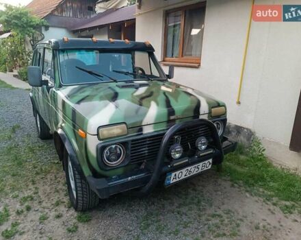 Зеленый ВАЗ 2121 Нива, объемом двигателя 1.6 л и пробегом 300 тыс. км за 2100 $, фото 1 на Automoto.ua