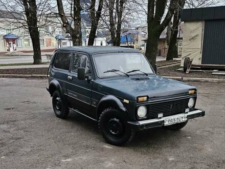 Зеленый ВАЗ 2121 Нива, объемом двигателя 1.6 л и пробегом 200 тыс. км за 1350 $, фото 1 на Automoto.ua
