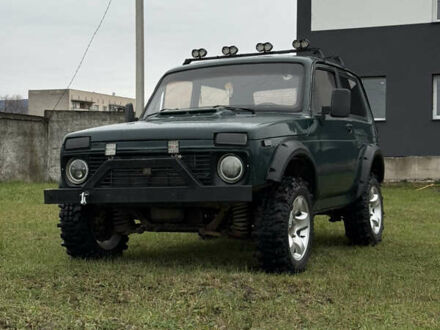 Зеленый ВАЗ 2121 Нива, объемом двигателя 1.6 л и пробегом 182 тыс. км за 3200 $, фото 1 на Automoto.ua