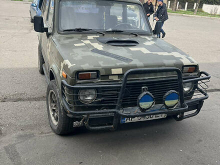 Зеленый ВАЗ 2121 Нива, объемом двигателя 1.6 л и пробегом 1 тыс. км за 2100 $, фото 1 на Automoto.ua