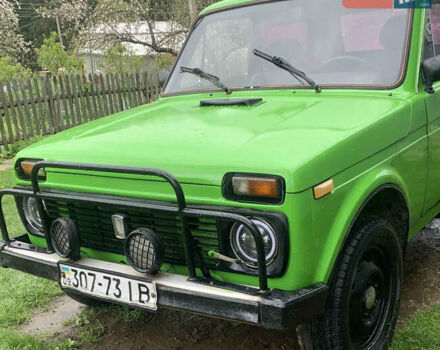 Зелений ВАЗ 2121 Нива, об'ємом двигуна 1.6 л та пробігом 128 тис. км за 2100 $, фото 1 на Automoto.ua