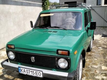 ВАЗ 2121 Нива 1995 у Коломые на Automoto.ua Зелений ВАЗ 2121 Нива, об'ємом двигуна 1.7 л та пробігом 300 тис. км за 2600 $, фото 1 на Automoto.ua