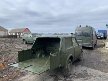 Зелений ВАЗ 2121 Нива, об'ємом двигуна 0.15 л та пробігом 1 тис. км за 2000 $, фото 1 на Automoto.ua