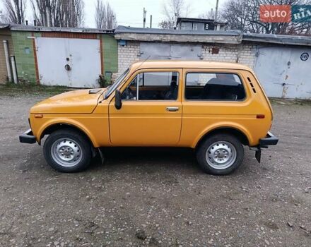 Оранжевый ВАЗ 2121 Нива, объемом двигателя 1.6 л и пробегом 72 тыс. км за 2950 $, фото 2 на Automoto.ua