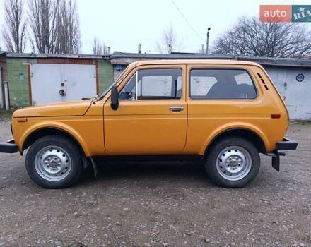 Оранжевый ВАЗ 2121 Нива, объемом двигателя 1.6 л и пробегом 72 тыс. км за 2950 $, фото 3 на Automoto.ua