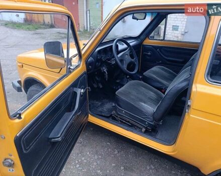 Оранжевый ВАЗ 2121 Нива, объемом двигателя 1.6 л и пробегом 72 тыс. км за 2950 $, фото 13 на Automoto.ua