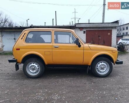 Оранжевый ВАЗ 2121 Нива, объемом двигателя 1.6 л и пробегом 72 тыс. км за 2950 $, фото 7 на Automoto.ua
