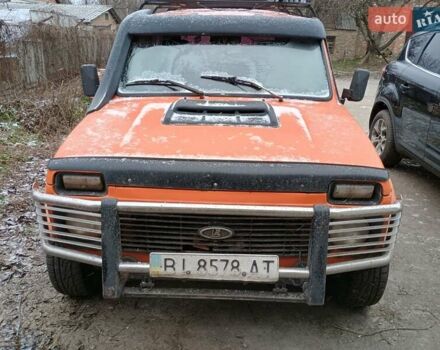Оранжевый ВАЗ 2121 Нива, объемом двигателя 1.6 л и пробегом 100 тыс. км за 1999 $, фото 1 на Automoto.ua