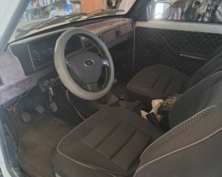 Белый ВАЗ 21213 Niva, объемом двигателя 1.7 л и пробегом 97 тыс. км за 2000 $, фото 3 на Automoto.ua