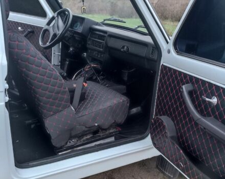 Белый ВАЗ 21213 Niva, объемом двигателя 1.7 л и пробегом 290 тыс. км за 3500 $, фото 5 на Automoto.ua