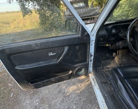 Білий ВАЗ 21213 Niva, об'ємом двигуна 1.7 л та пробігом 250 тис. км за 1450 $, фото 4 на Automoto.ua