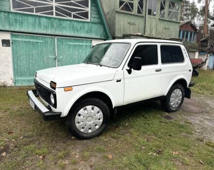 Белый ВАЗ 21213 Niva, объемом двигателя 1.7 л и пробегом 200 тыс. км за 2500 $, фото 1 на Automoto.ua
