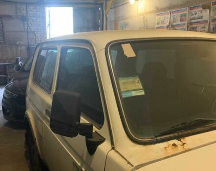 Белый ВАЗ 21213 Niva, объемом двигателя 1.7 л и пробегом 255 тыс. км за 1487 $, фото 4 на Automoto.ua