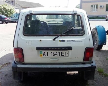 Белый ВАЗ 21213 Niva, объемом двигателя 1.7 л и пробегом 289 тыс. км за 991 $, фото 1 на Automoto.ua