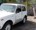 Белый ВАЗ 21213 Niva, объемом двигателя 1.7 л и пробегом 289 тыс. км за 991 $, фото 3 на Automoto.ua