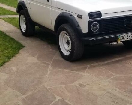 Белый ВАЗ 21213 Niva, объемом двигателя 1.6 л и пробегом 100 тыс. км за 3100 $, фото 7 на Automoto.ua