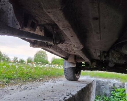 Білий ВАЗ 21213 Niva, об'ємом двигуна 1.58 л та пробігом 325 тис. км за 1800 $, фото 17 на Automoto.ua