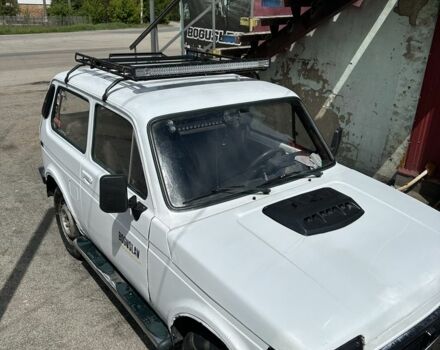 Белый ВАЗ 21213 Niva, объемом двигателя 1.7 л и пробегом 100 тыс. км за 1400 $, фото 7 на Automoto.ua