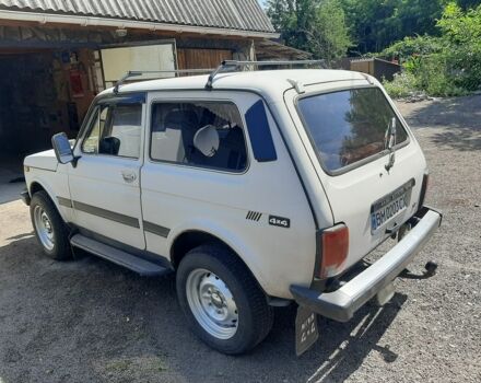 Белый ВАЗ 21213 Niva, объемом двигателя 1.7 л и пробегом 140 тыс. км за 3600 $, фото 1 на Automoto.ua