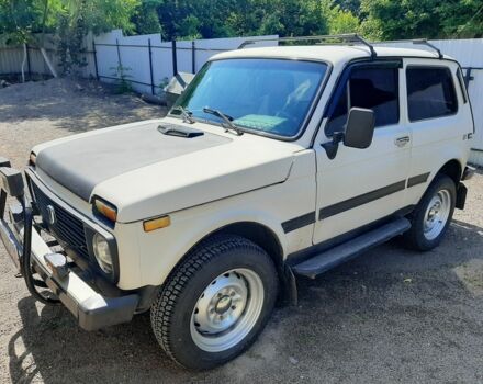 Белый ВАЗ 21213 Niva, объемом двигателя 1.7 л и пробегом 140 тыс. км за 3600 $, фото 3 на Automoto.ua