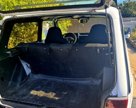 Белый ВАЗ 21213 Niva, объемом двигателя 1.7 л и пробегом 100 тыс. км за 2500 $, фото 11 на Automoto.ua