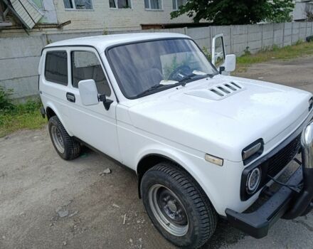 Білий ВАЗ 21213 Niva, об'ємом двигуна 1.6 л та пробігом 38 тис. км за 2896 $, фото 6 на Automoto.ua