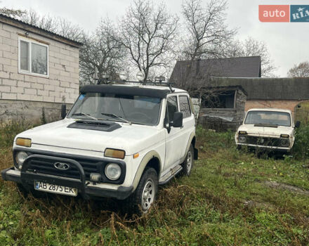 Белый ВАЗ 21213 Niva, объемом двигателя 1.7 л и пробегом 150 тыс. км за 1900 $, фото 2 на Automoto.ua