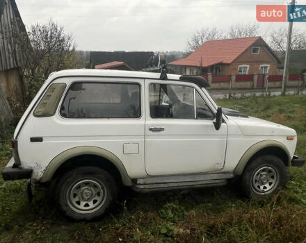 Белый ВАЗ 21213 Niva, объемом двигателя 1.7 л и пробегом 150 тыс. км за 1900 $, фото 5 на Automoto.ua