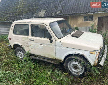 Белый ВАЗ 21213 Niva, объемом двигателя 1.7 л и пробегом 150 тыс. км за 1900 $, фото 12 на Automoto.ua