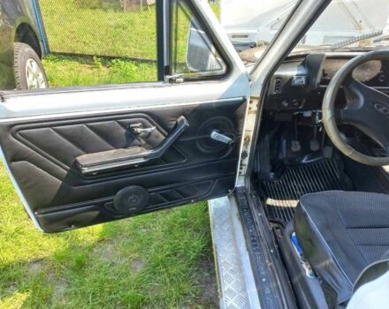 Белый ВАЗ 21213 Niva, объемом двигателя 1.6 л и пробегом 206 тыс. км за 3500 $, фото 8 на Automoto.ua