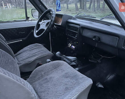 Білий ВАЗ 21213 Niva, об'ємом двигуна 1.7 л та пробігом 107 тис. км за 1800 $, фото 6 на Automoto.ua