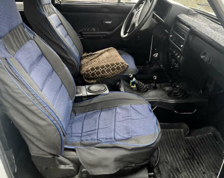 Белый ВАЗ 21213 Niva, объемом двигателя 1.7 л и пробегом 150 тыс. км за 1900 $, фото 9 на Automoto.ua