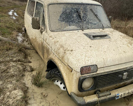 Белый ВАЗ 21213 Niva, объемом двигателя 1.7 л и пробегом 60 тыс. км за 2200 $, фото 4 на Automoto.ua