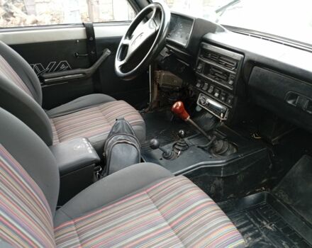 Білий ВАЗ 21213 Niva, об'ємом двигуна 2 л та пробігом 100 тис. км за 2400 $, фото 6 на Automoto.ua