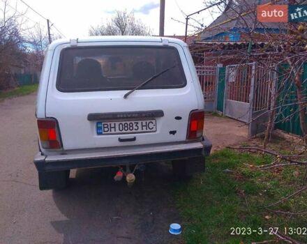 Белый ВАЗ 21213 Niva, объемом двигателя 1.7 л и пробегом 194 тыс. км за 3600 $, фото 4 на Automoto.ua