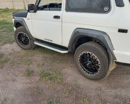 Білий ВАЗ 21213 Niva, об'ємом двигуна 1.7 л та пробігом 135 тис. км за 4000 $, фото 35 на Automoto.ua