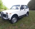 Белый ВАЗ 21213 Niva, объемом двигателя 1.6 л и пробегом 260 тыс. км за 2200 $, фото 1 на Automoto.ua